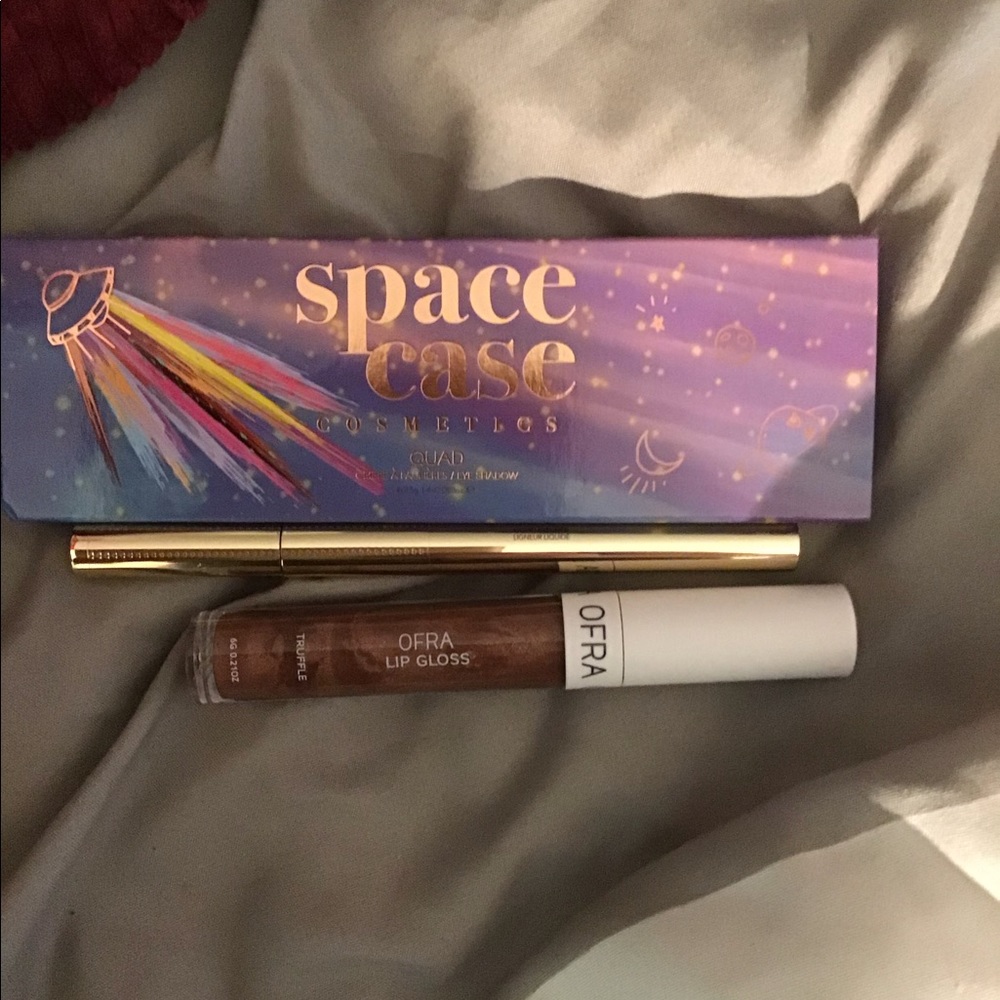 Eye shadow and liner and lip gloss